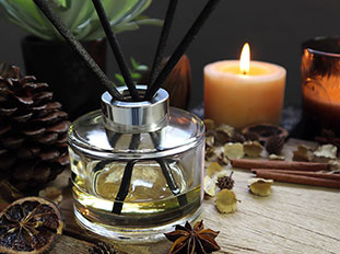 Use reed diffuser to set your space up without forgetting the scent